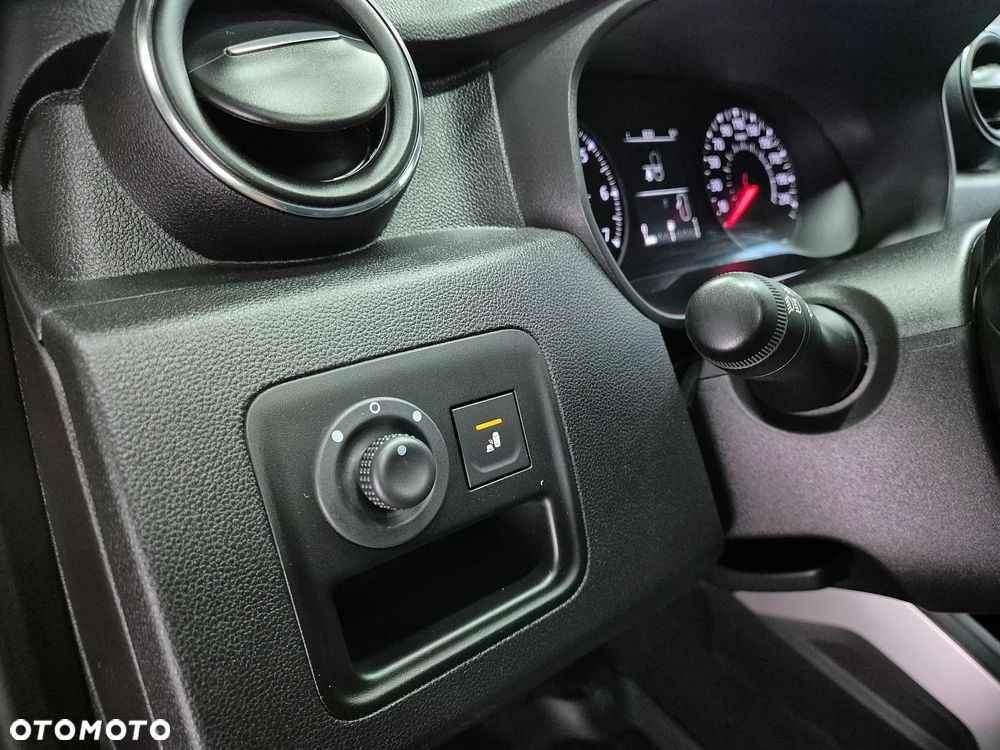 Dacia Duster TCe 150 2WD GPF Sondermodell Adventure - 30