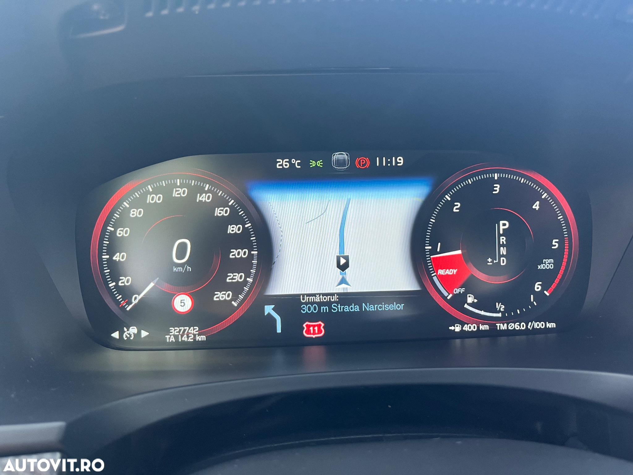 Volvo V90 D4 R-Design - 13