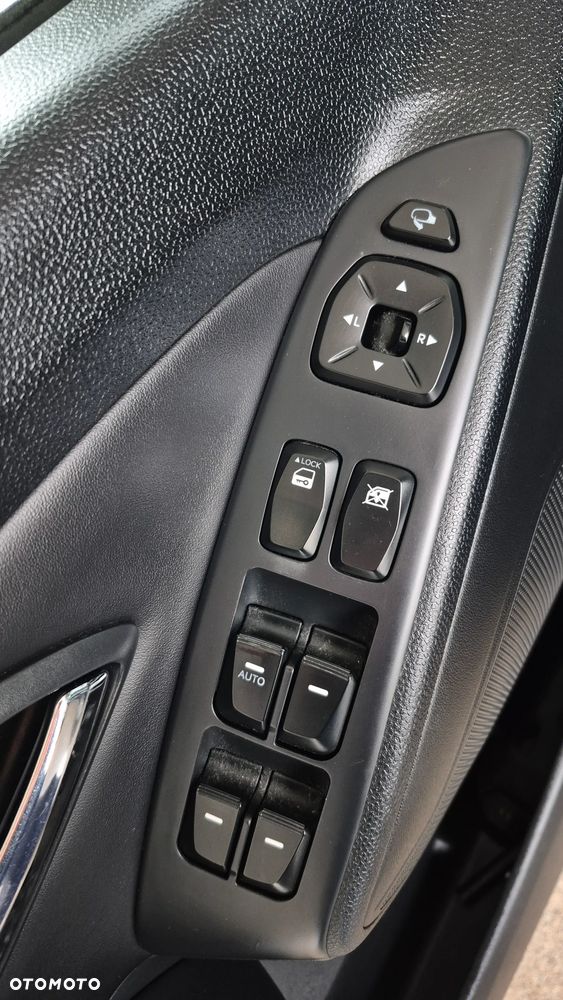 Hyundai ix35 1.7 CRDi Premium 2WD - 18