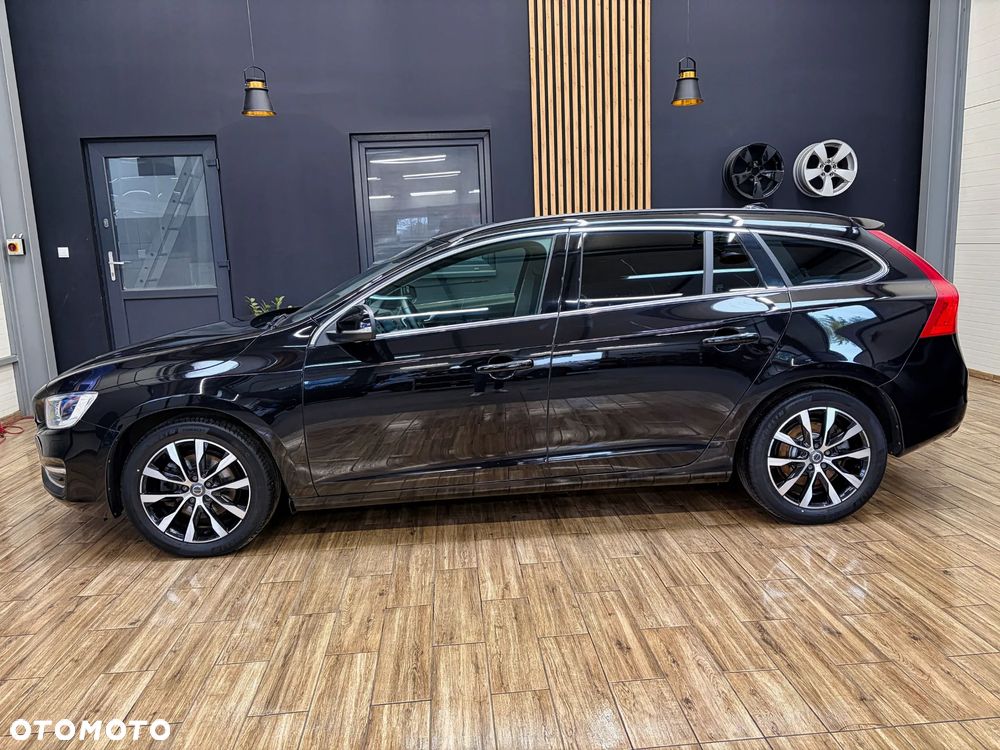 Volvo V60 D3 Geartronic Momentum Pro - 11