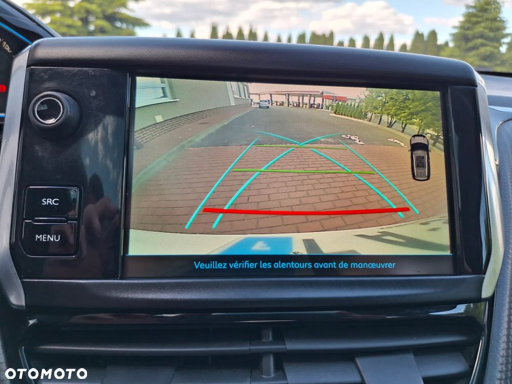 Peugeot 2008 1.5 BlueHDi Crossway - 16