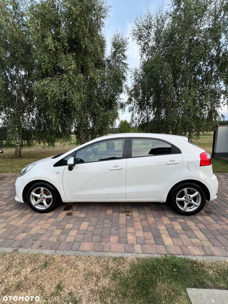 Kia Rio 1.2 Business Line - 5