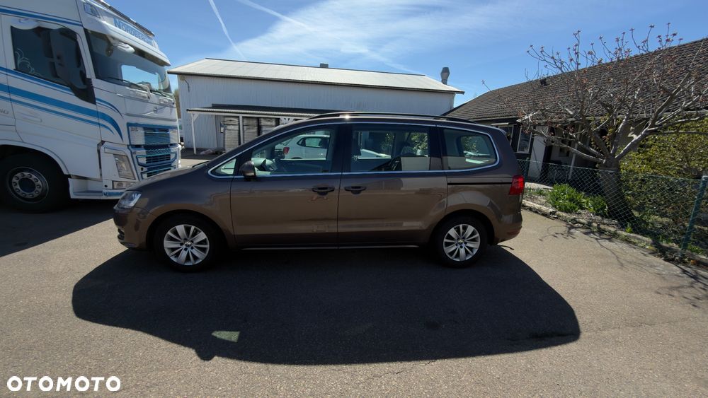 Volkswagen Sharan 2.0 TDI DPF BlueMotion Comfortline - 23