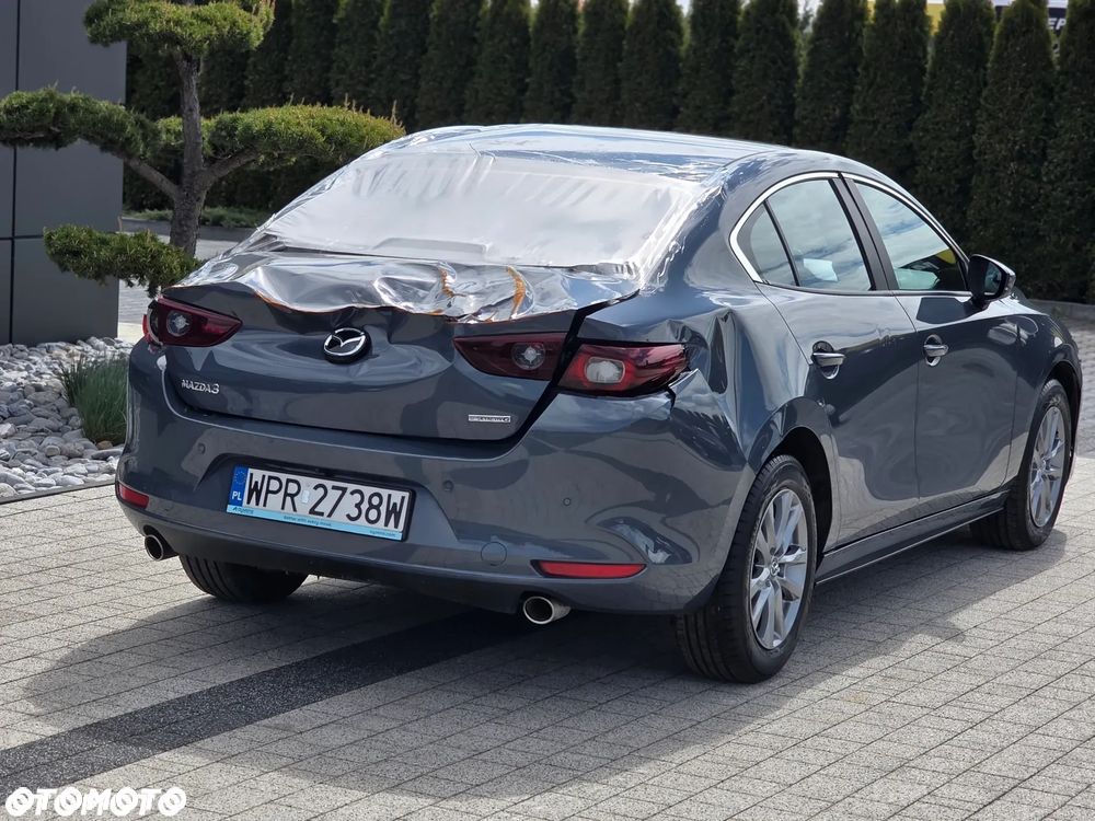Mazda 3 2.0 mHEV Hikari - 15