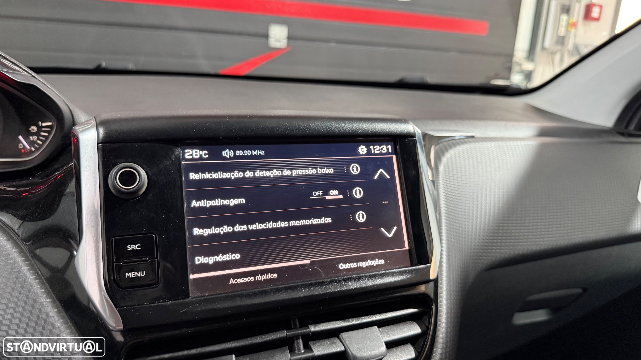 Peugeot 2008 1.2 PureTech Style - 22