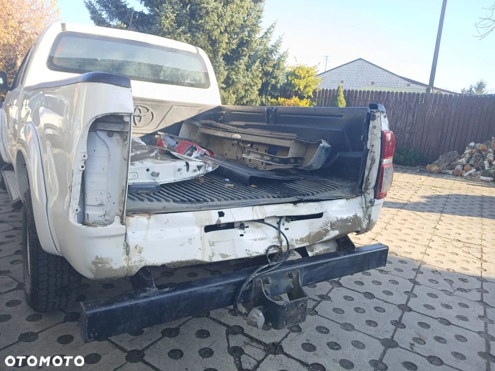 Toyota Hilux D4-D DLX 4x4 4os - 6