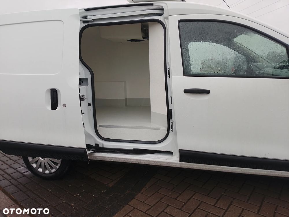 Dacia Dokker L2 Maxi Nowa Izoterma Chłodnia Mroźnia Grzanie drzwi boczne Carrier 220V Salon PL - 16