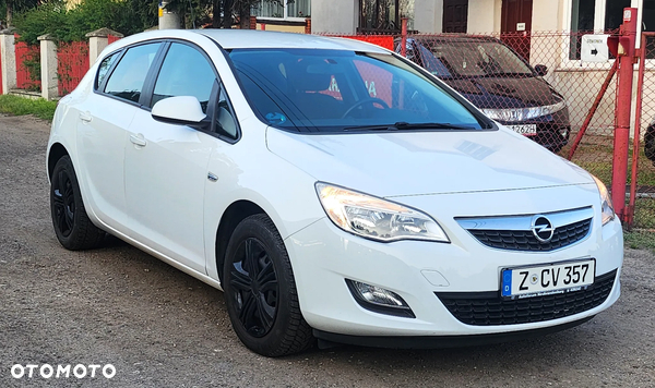 Opel Astra 1.4 EcoFLEX Selection