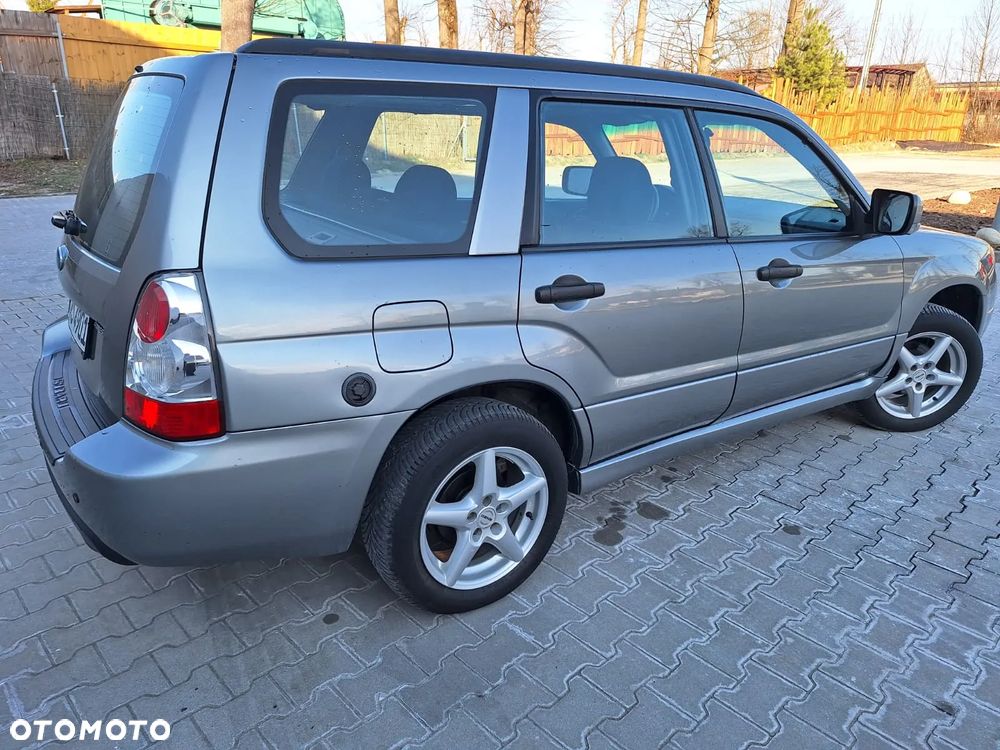 Subaru Forester 2.0 X - 2