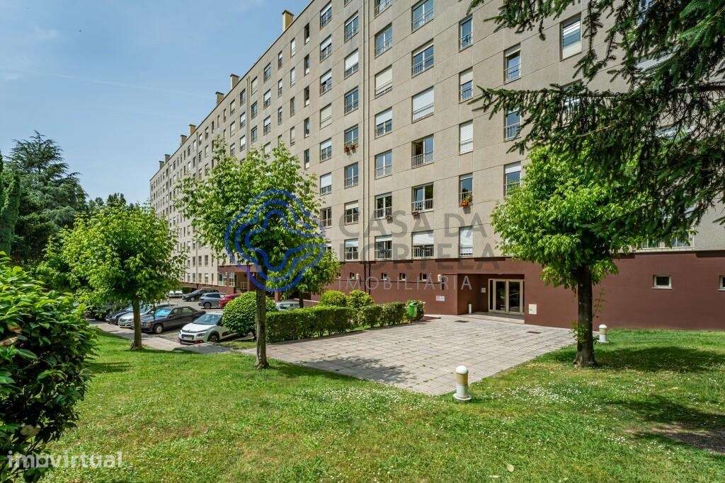Apartamento T3 totalmente renovado — Lordelo do Ouro, Porto - Grande imagem: 2/37