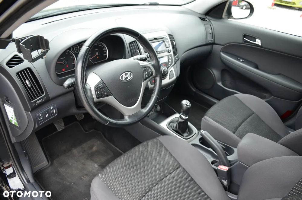 Hyundai i30 1.6 CRDi blue Classic - 18