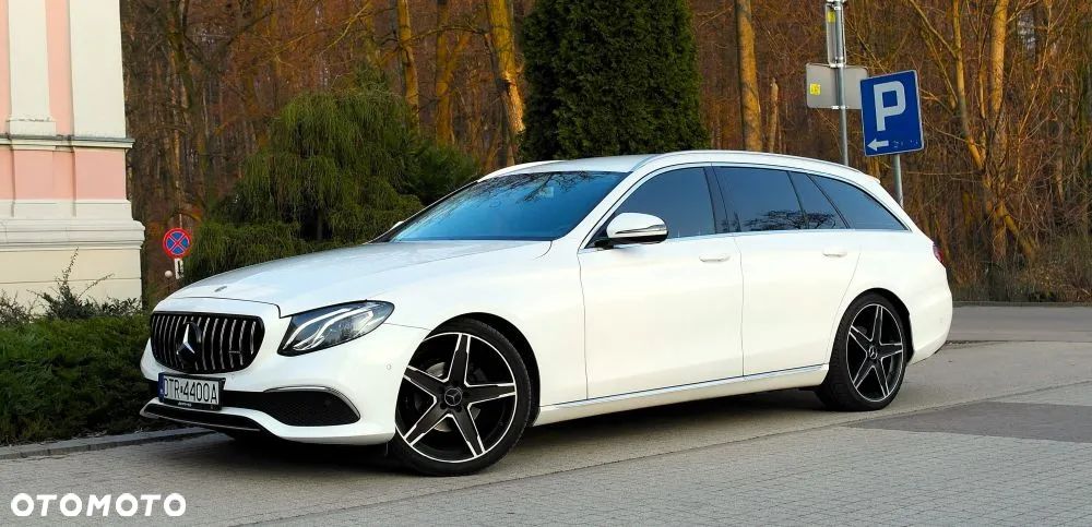 Mercedes-Benz Klasa E 220 d 9G-TRONIC - 33