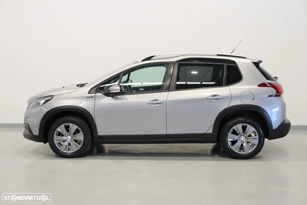 Peugeot 2008 1.2 PureTech Signature - 3