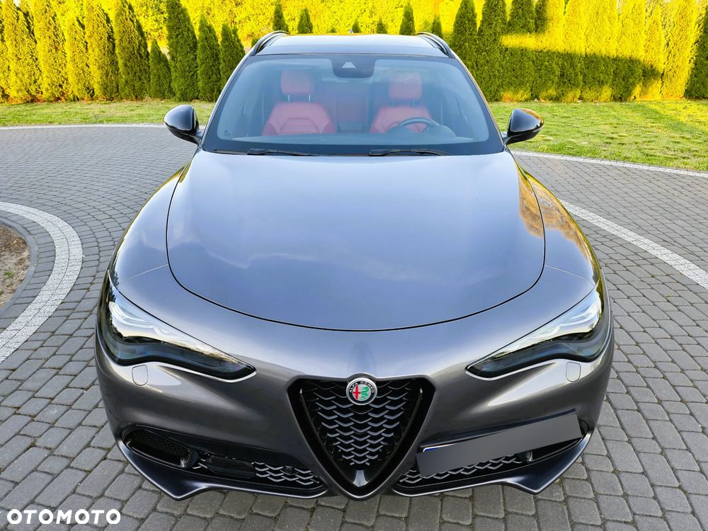 Alfa Romeo Stelvio 2.0 Turbo 16V AT8-Q4 Veloce Ti - 9