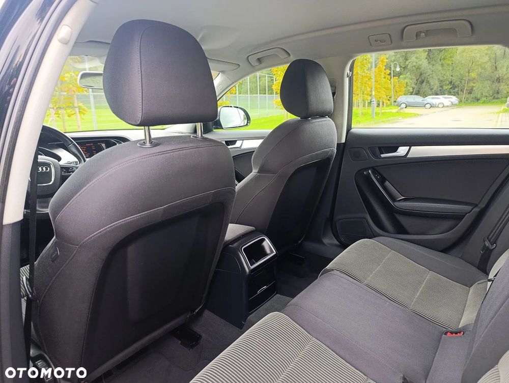 Audi A4 Avant 2.0 TDI DPF Ambiente - 15