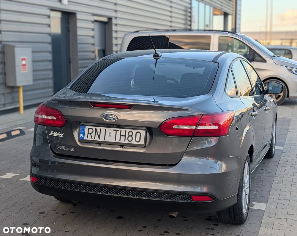 Ford Focus - 12