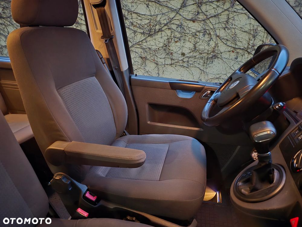 Volkswagen Transporter Caravelle Kurz Autm DPF Comfortline - 22