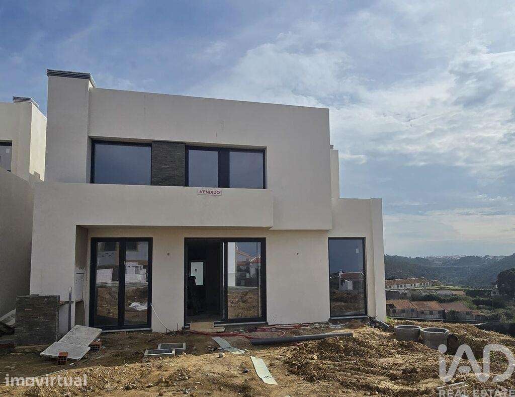 Casa / Villa T4 em Mafra de 354,00 m2 - Grande imagem: 3/12