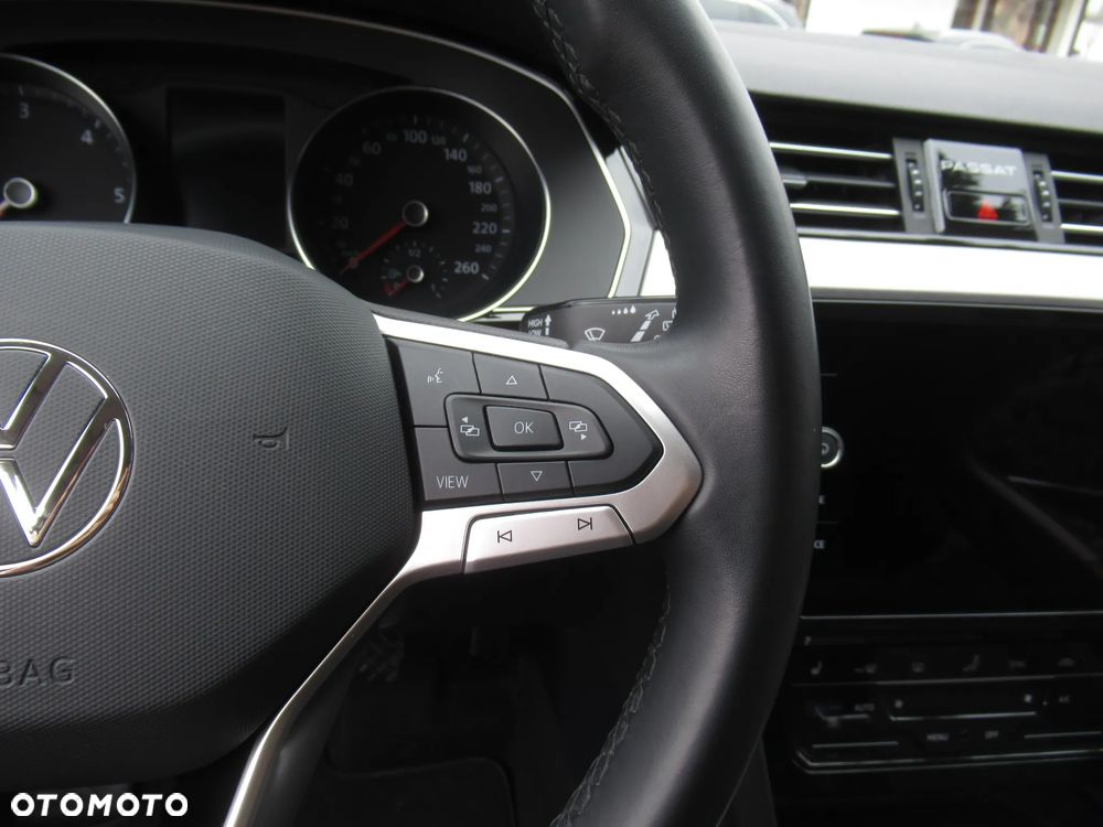 Volkswagen Passat 2.0 TDI EVO Business - 14