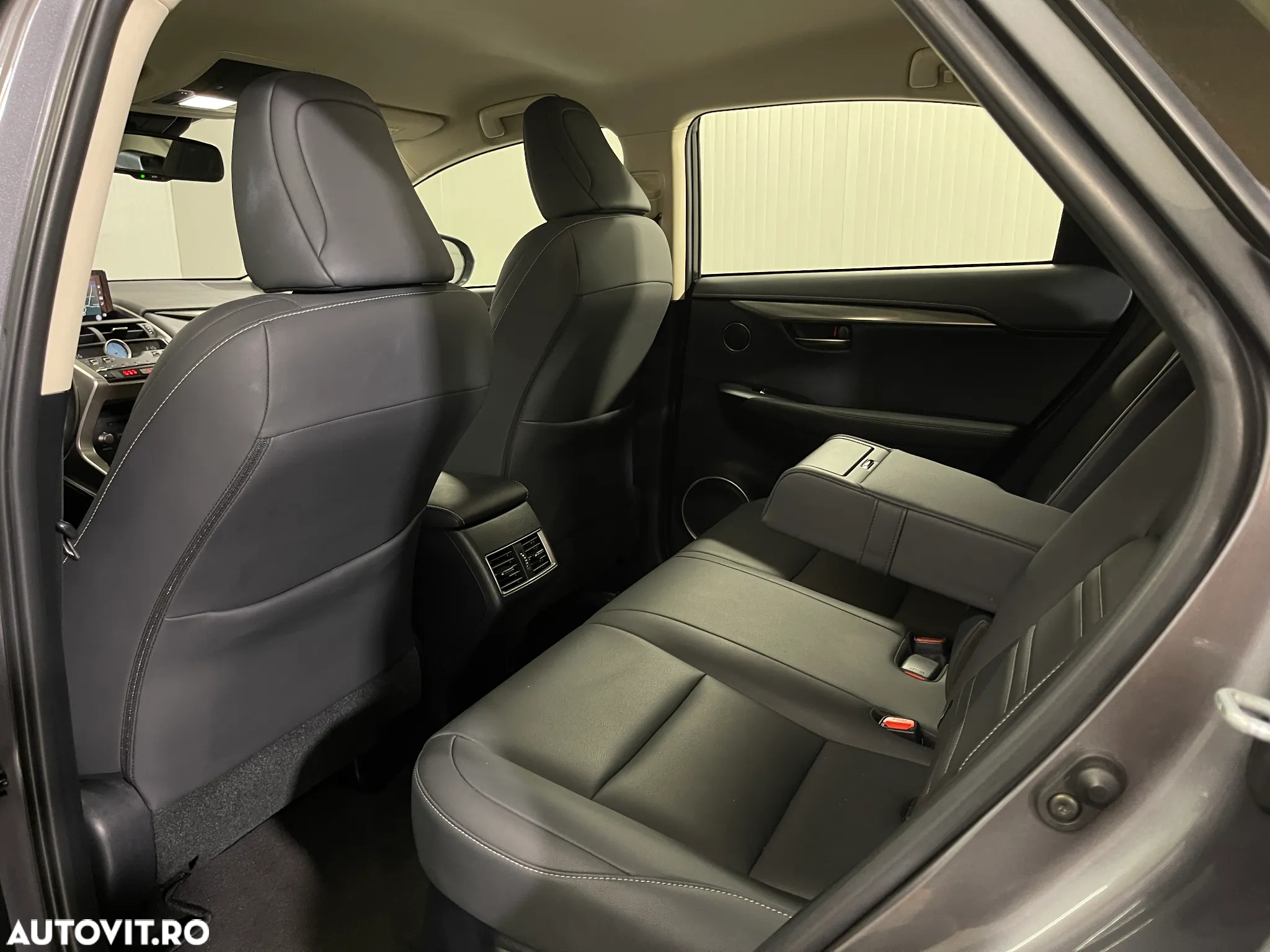 Lexus Seria NX 300h AWD Business Plus - 11