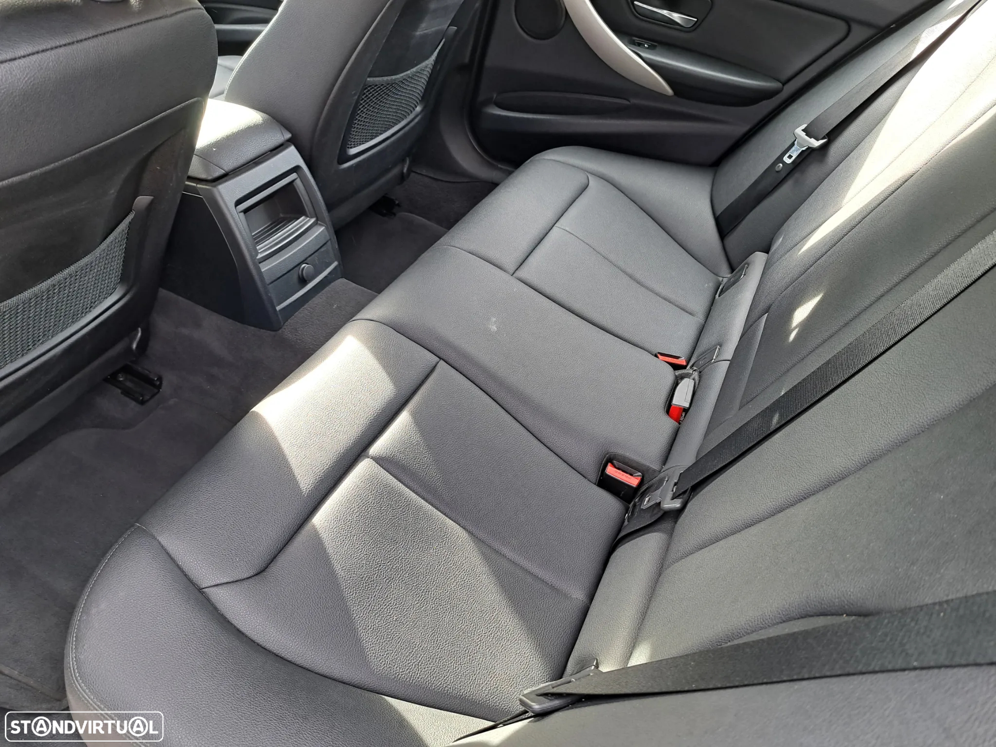 BMW 318 d Touring Line Luxury - 6