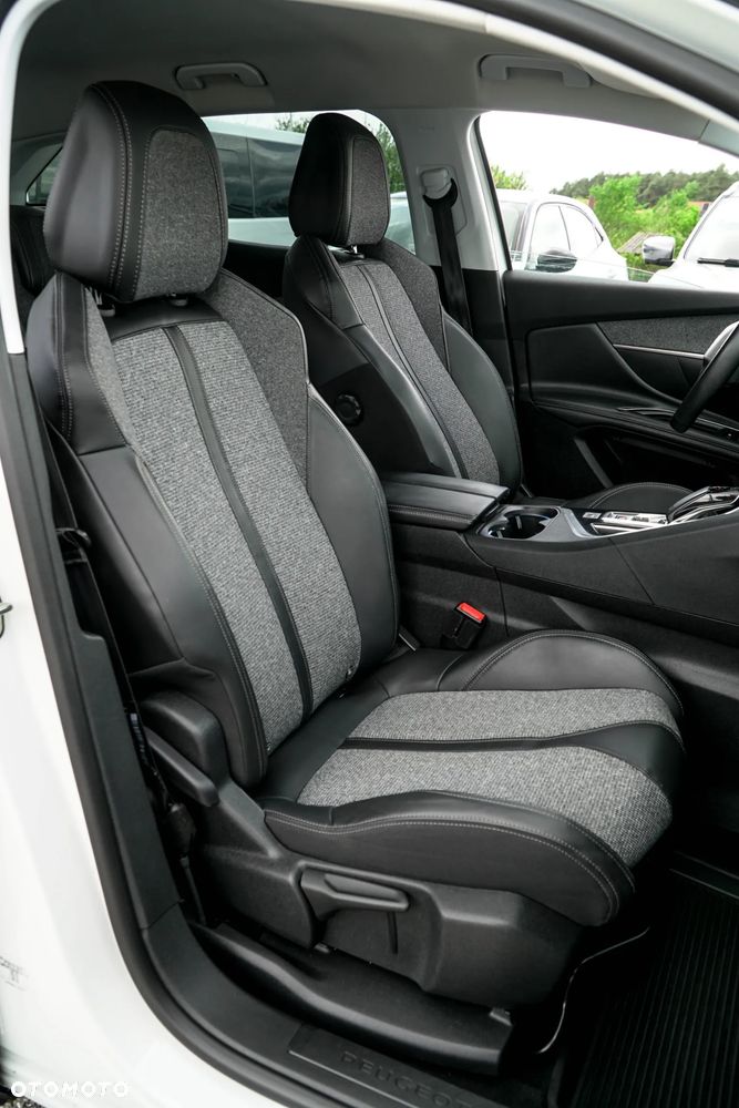 Peugeot 3008 BlueHDi 130 Stop & Start EAT8 Allure - 26