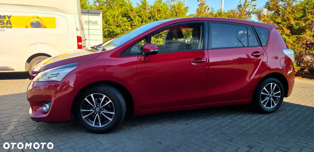 Toyota Verso 2013 photo 4