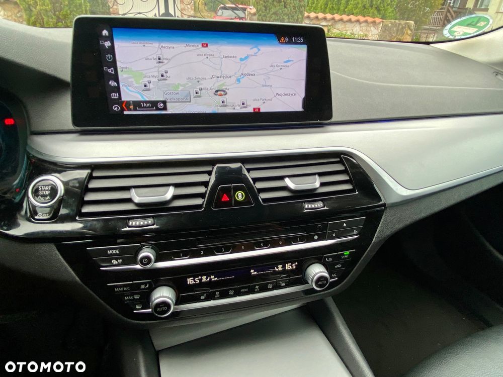 BMW Seria 5 520d - 27
