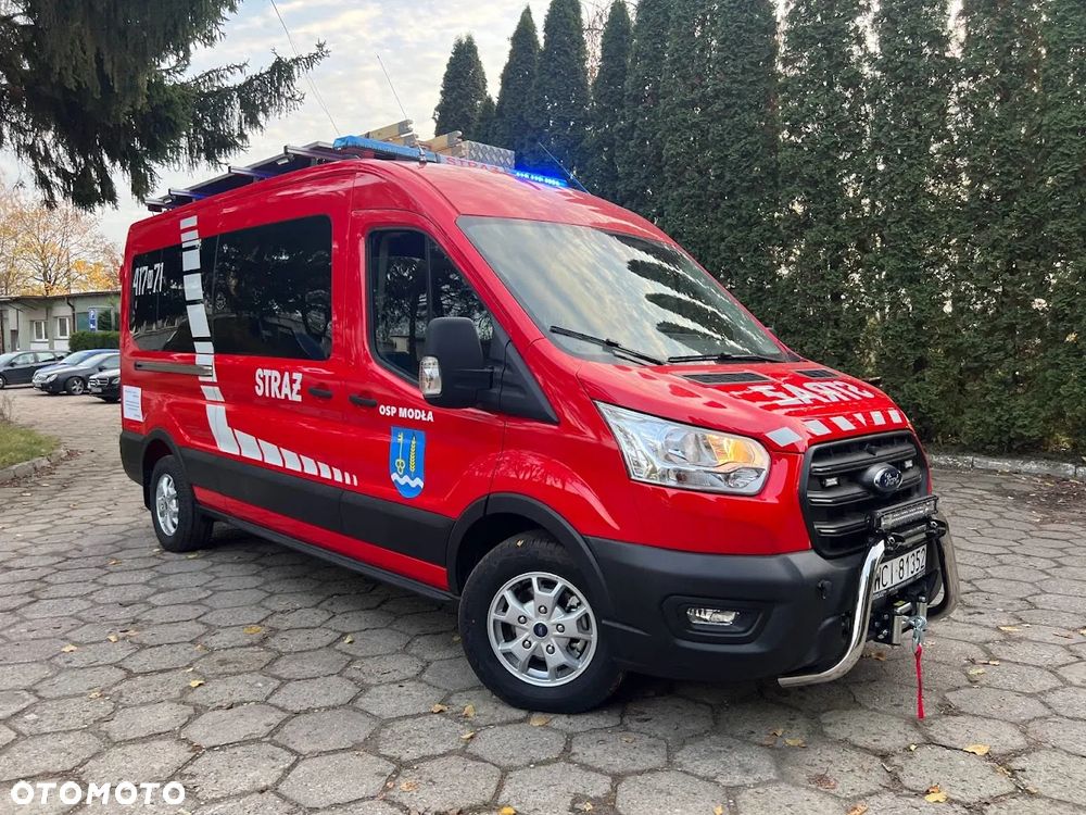 Ford Transit Kombi L3H2 Limited - 23