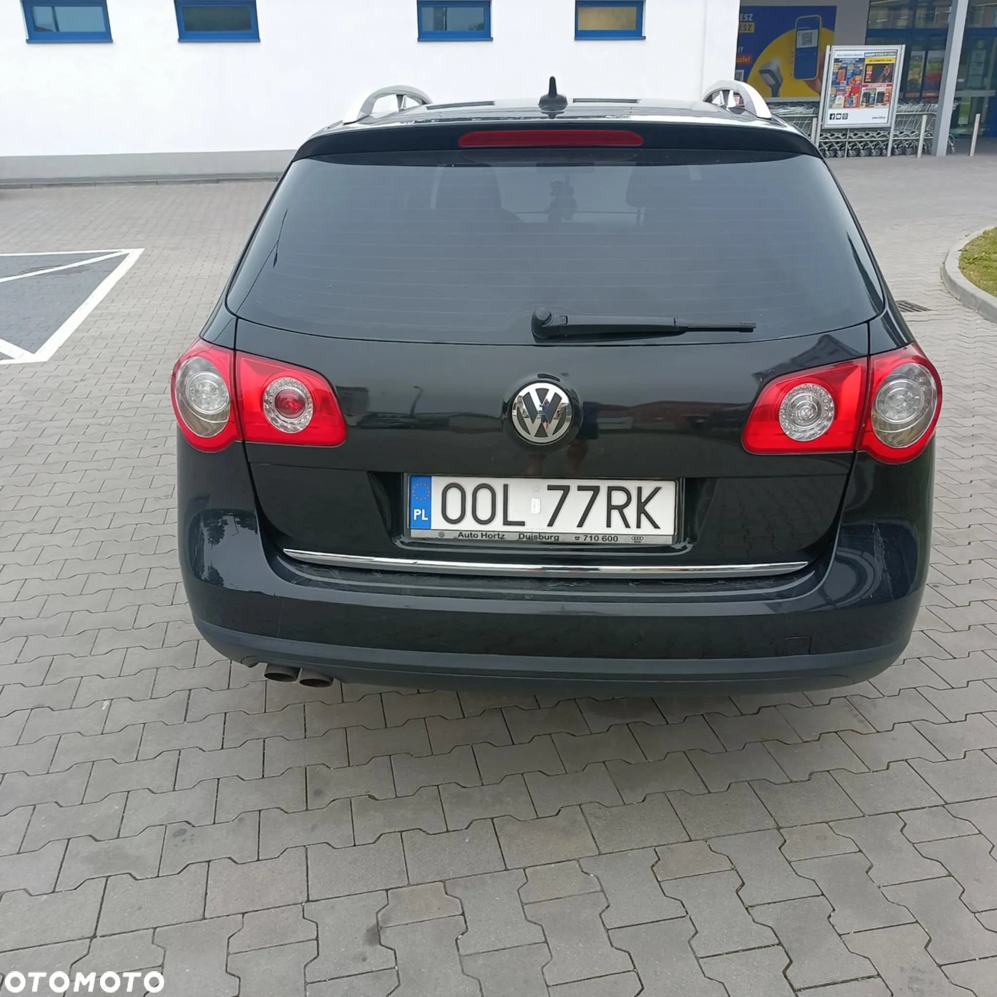 Volkswagen Passat - 4