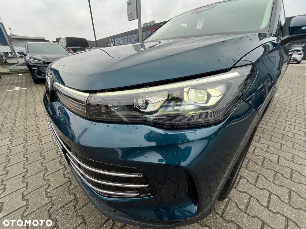 Volkswagen Tiguan - 10