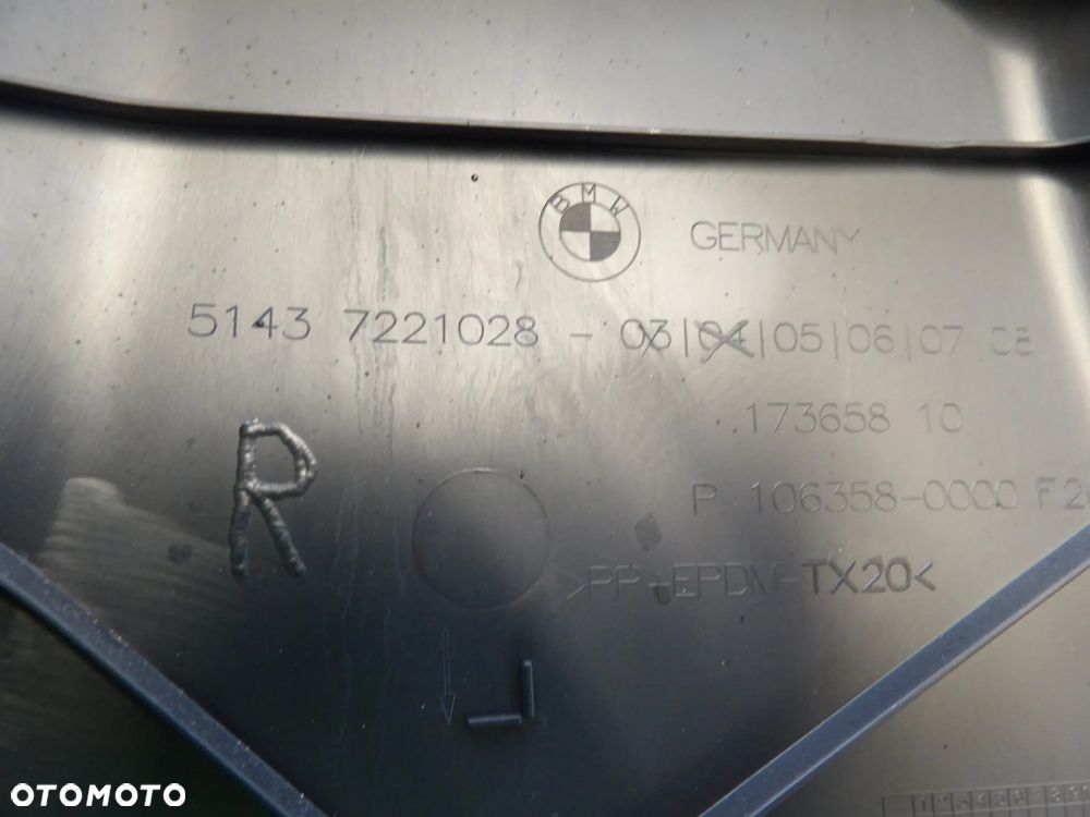 BMW - F20 - OSŁONA , POSZYCIE SŁUPKA - PRAWE/LEWE - DOLNE - CENA ZA 1 SZT - 7221028  7221027 - 2