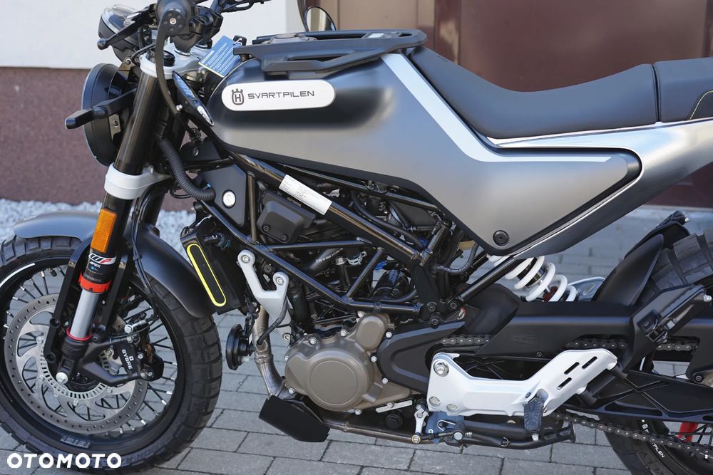 Husqvarna Svartpilen - 29