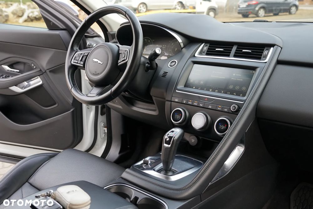 Jaguar E-Pace 2.0 i4D AWD HSE - 34