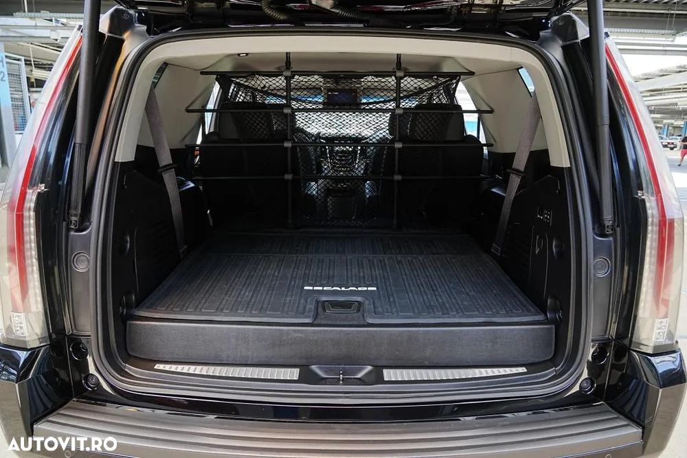 Cadillac Escalade - 10