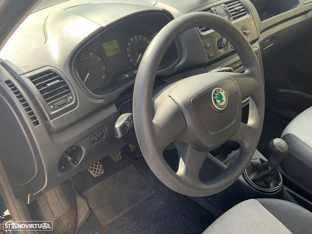 Skoda Fabia 1.2 HTP Active - 12