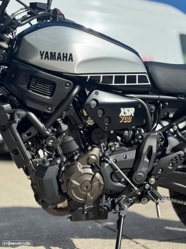 Yamaha XSR 700 LEGACY - 6