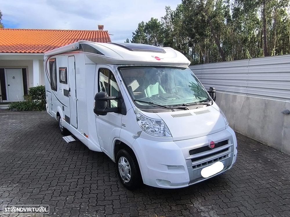 Burstner Nexxo Cama central apenas 6.8M - 1