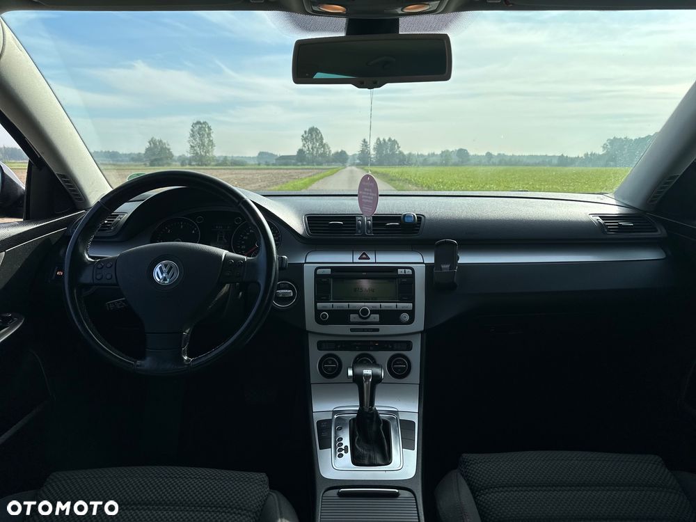 Volkswagen Passat - 20