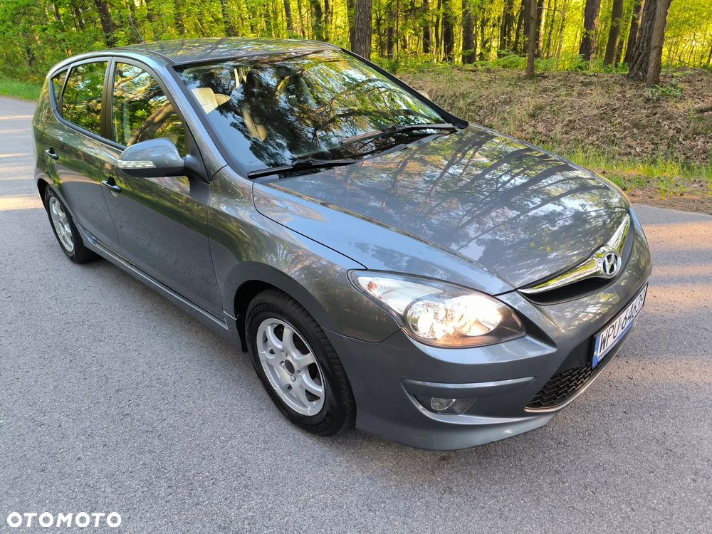 Hyundai i30 1.6 CRDi Classic + - 14