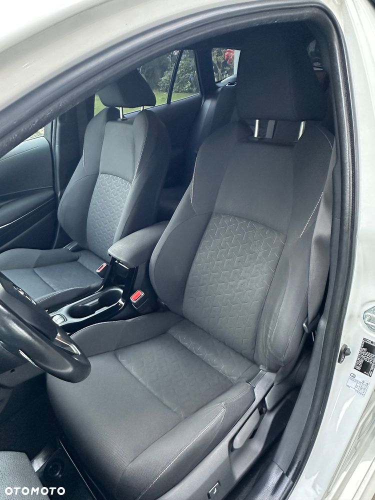 Toyota Corolla 1.8 Hybrid Executive - 14