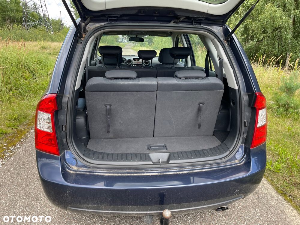 Kia Carens 2.0 CVVT EX - 12