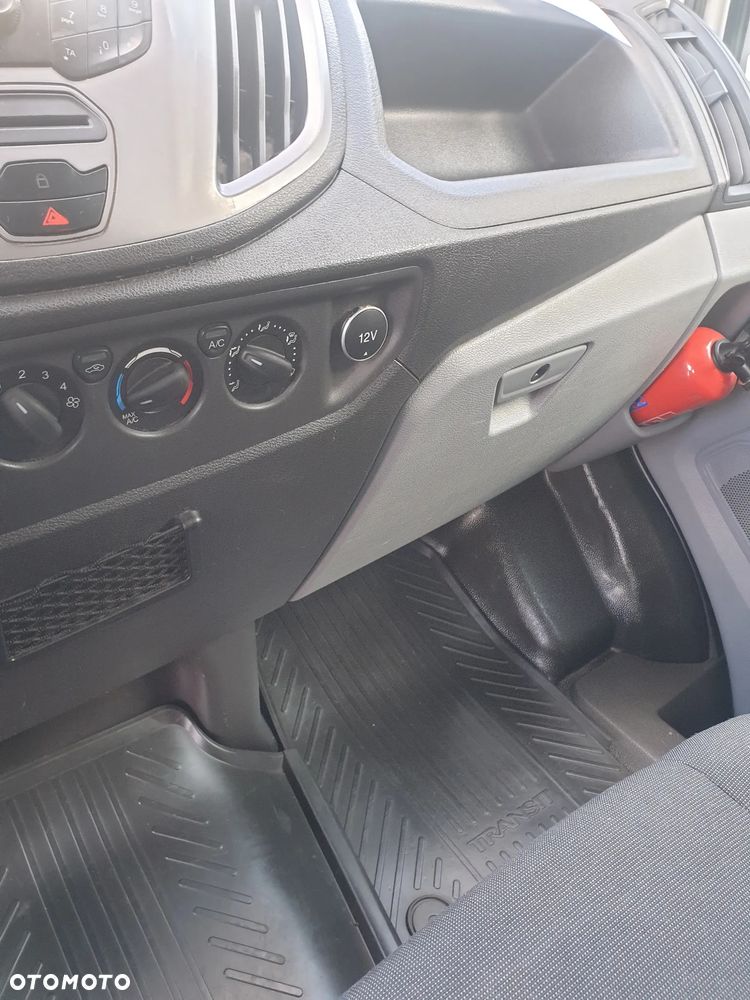 Ford transit - 11