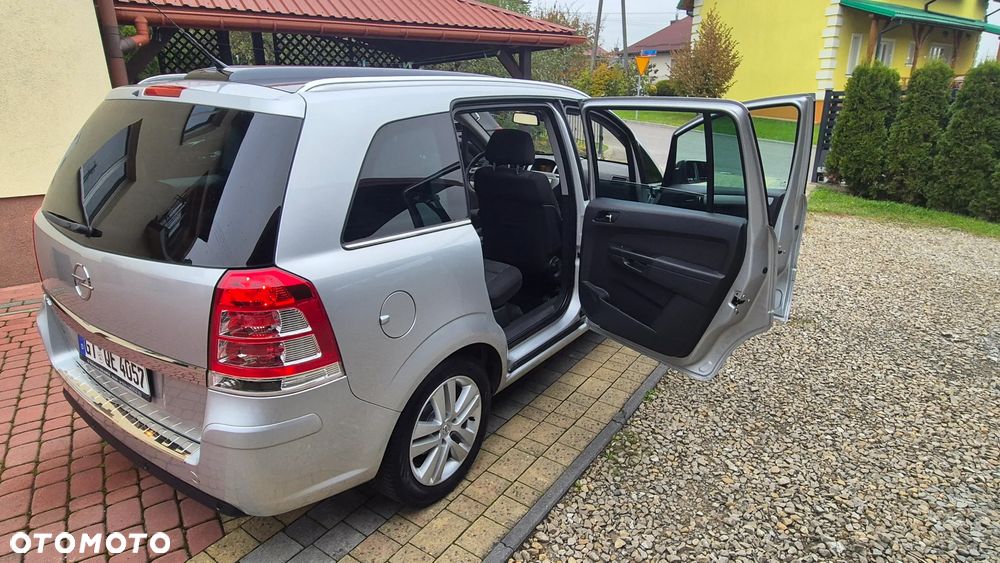 Opel Zafira 1.8 Easytronic Cosmo - 33