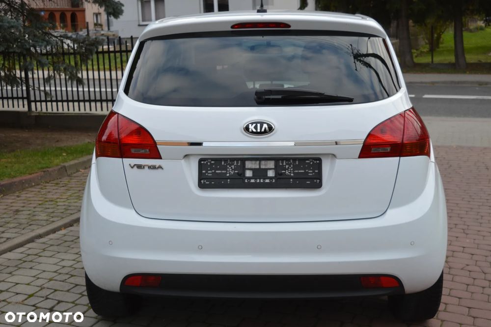 Kia Venga 1.4 CVVT Titanium Collection - 16