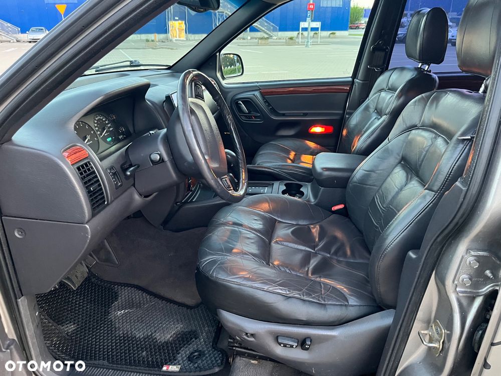 Jeep Grand Cherokee 4.7 Limited - 9