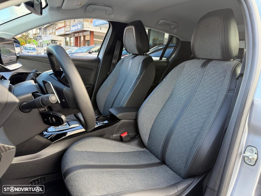 Peugeot 208 1.2 Hybrid Allure e-DCS6 - 9