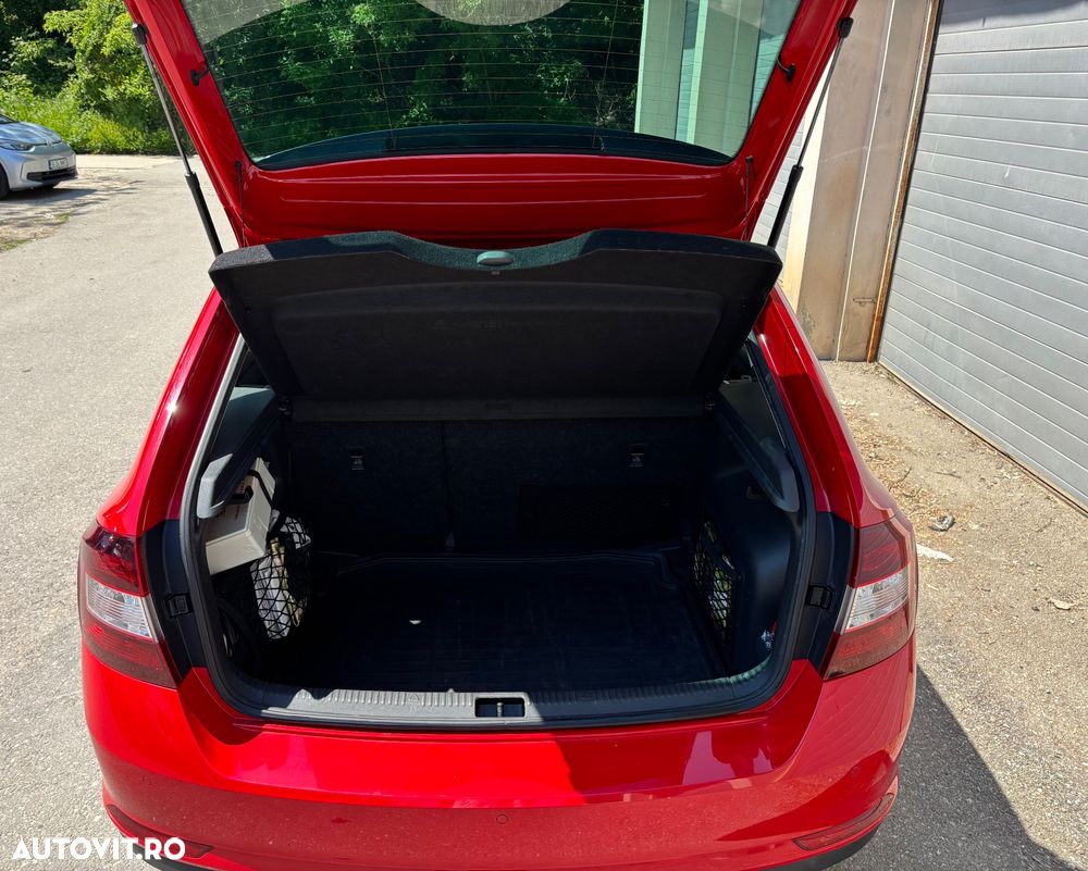 Skoda RAPID 1.2 TSI Active - 10