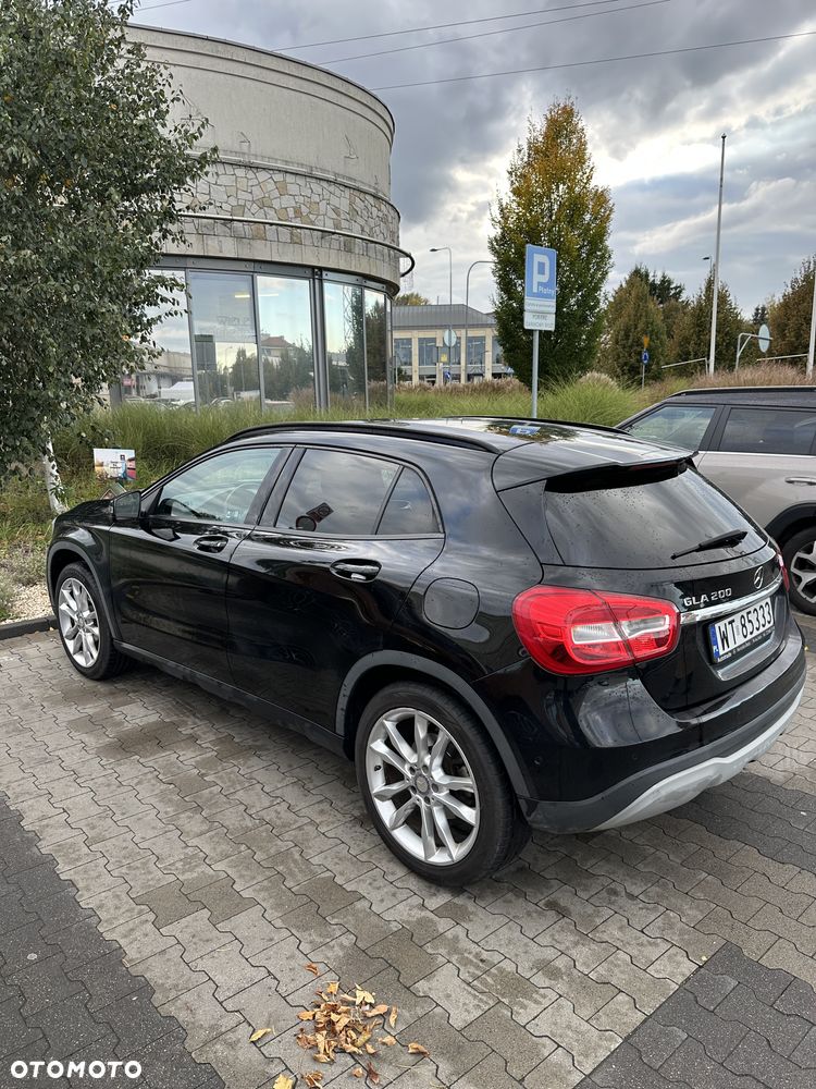 Mercedes-Benz GLA - 19