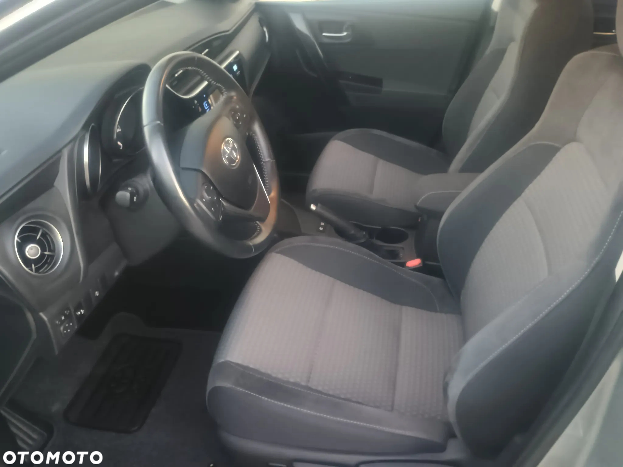 Toyota Auris 1.8 VVT-i Hybrid Automatik Executive - 14